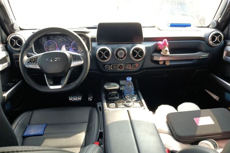 Used BAIC Off-Road BJ40 2024 2.0T Urban Hunter Honor Edition Center Console