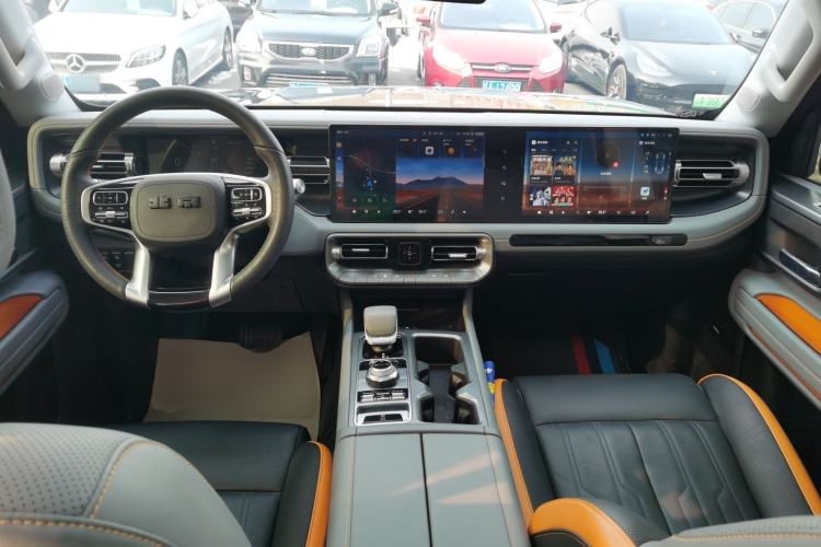 Used BAIC Off-Road BJ40 2024 2.0T All-New Urban Hunter Edition Ultimate Version Center Console
