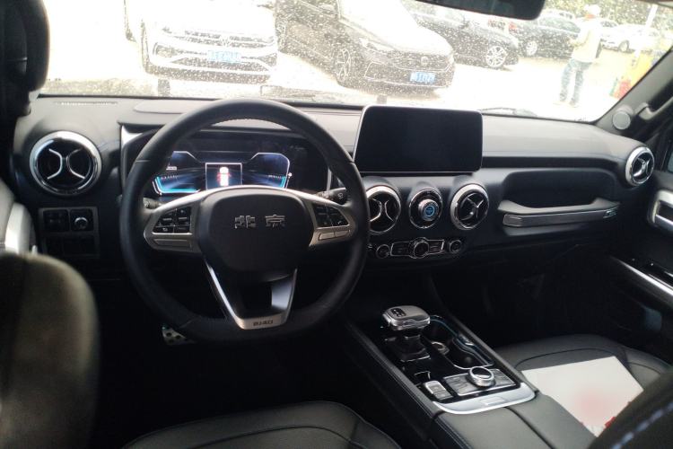 Used BAIC Off-Road BJ40 2024 2.0D Blade Hero Glory Edition Center Console