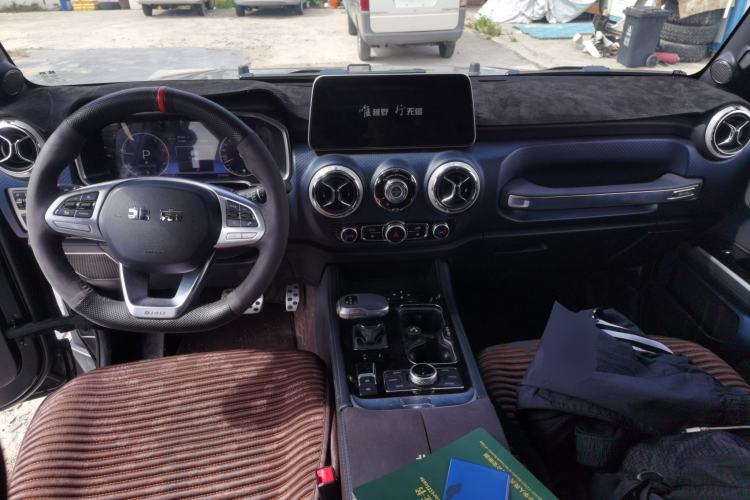 Used BAIC Off-Road BJ40 2024 2.0D Blade Hero Glory Edition Center Console