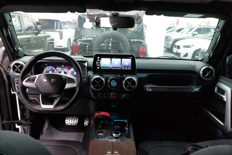 Used BAIC Off-Road BJ40 2024 2.0D Blade Hero Glory Edition Center Console