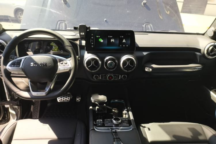 Used BAIC Off-Road BJ40 2024 2.0T Urban Hunter Honor Edition Center Console