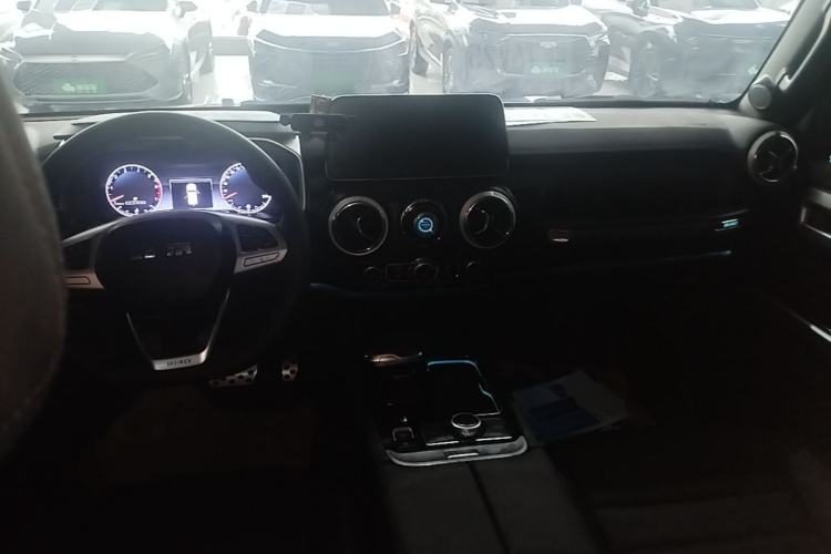 Used BAIC Off-Road BJ40 2024 2.0T Urban Hunter Honor Edition Center Console