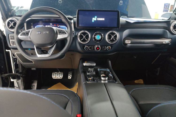 Used BAIC Off-Road BJ40 2024 2.0T Urban Hunter Honor Edition Center Console