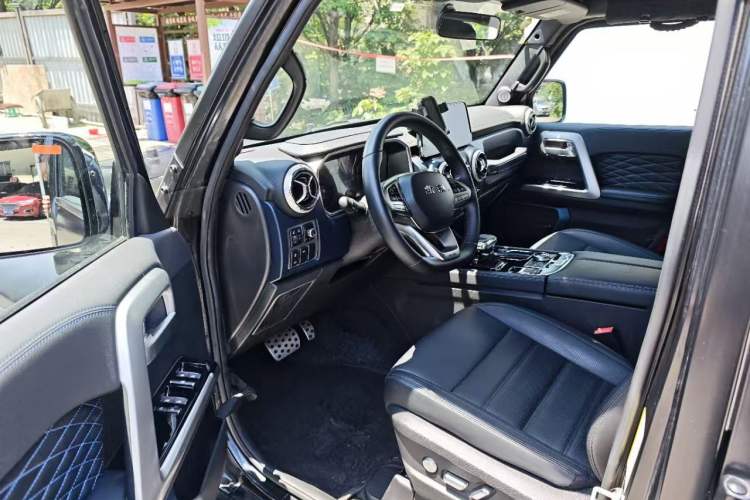 Used BAIC Off-Road BJ40 2024 2.0D Blade Hero Glory Edition Driver Seat