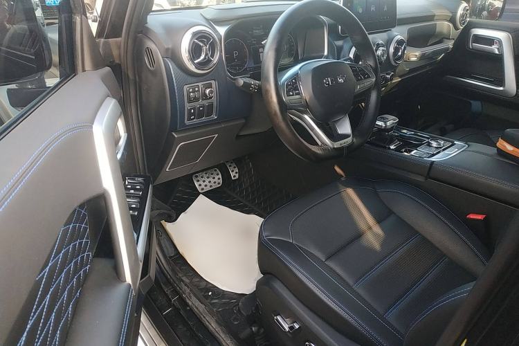 Used BAIC Off-Road BJ40 2024 2.0D Blade Hero Glory Edition Driver Seat
