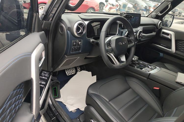 Used BAIC Off-Road BJ40 2024 2.0D Blade Hero Glory Edition Driver Seat