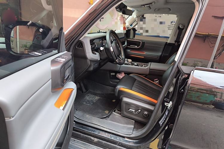 Used BAIC Off-Road BJ40 2024 2.0T All-New Urban Hunter Edition Chivalrous Style Driver Seat