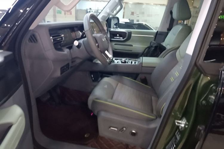 Used BAIC Off-Road BJ40 2024 2.0D All-New Blade Hero Crosser Driver Seat
