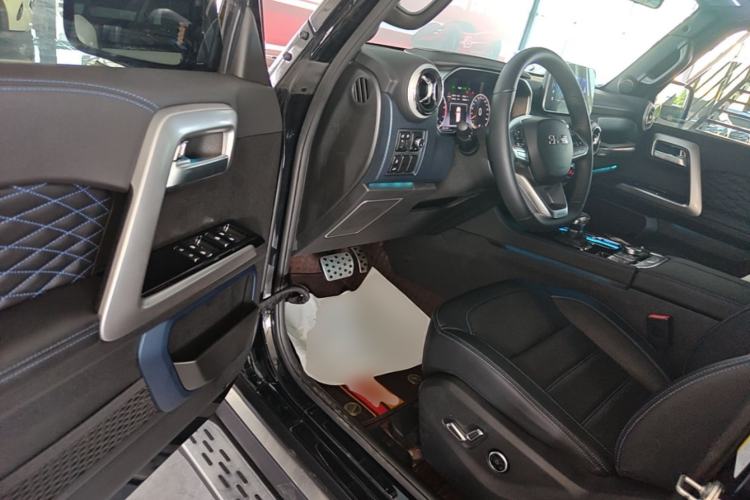 Used BAIC Off-Road BJ40 2024 2.0T Urban Hunter Honor Edition Driver Seat