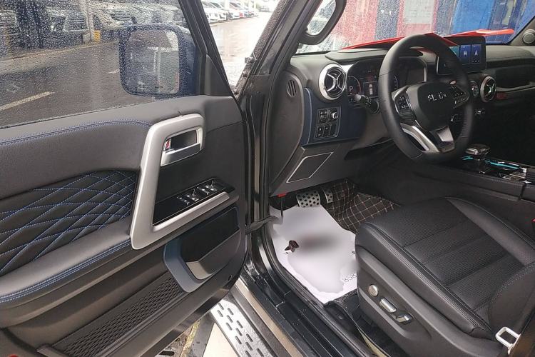 Used BAIC Off-Road BJ40 2024 2.0D Blade Hero Glory Edition Driver Seat