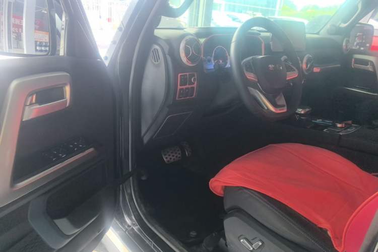 Used BAIC Off-Road BJ40 2024 2.0D Blade Hero Glory Edition Driver Seat