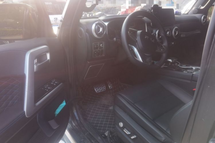 Used BAIC Off-Road BJ40 2024 2.0D Blade Hero Glory Edition Driver Seat