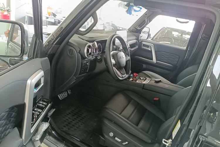 Used BAIC Off-Road BJ40 2024 2.0T Urban Hunter Honor Edition Driver Seat