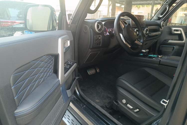 Used BAIC Off-Road BJ40 2024 2.0D Blade Hero Glory Edition Driver Seat