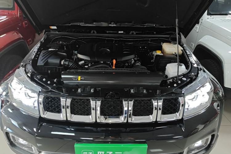 Used BAIC Off-Road BJ40 2024 2.0T Urban Hunter Honor Edition Engine Bay