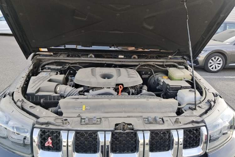 Used BAIC Off-Road BJ40 2024 2.0T Urban Hunter Honor Edition Engine Bay