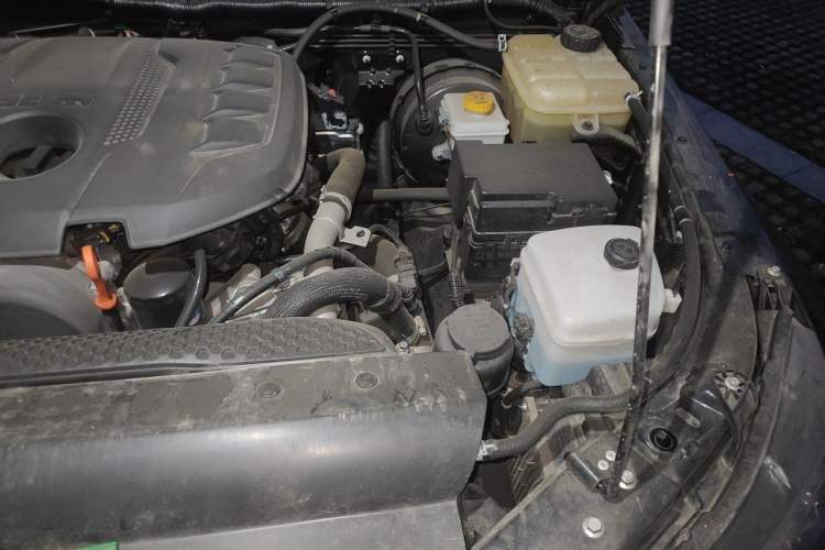Used BAIC Off-Road BJ40 2024 2.0T Urban Hunter Honor Edition Engine Bay Left