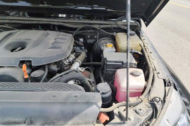 Used BAIC Off-Road BJ40 2024 2.0T Urban Hunter Honor Edition Engine Bay Left