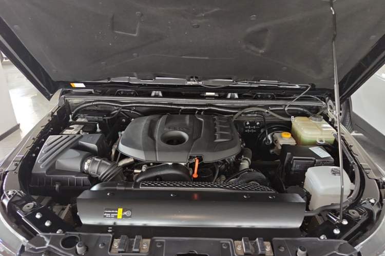 Used BAIC Off-Road BJ40 2024 2.0T Urban Hunter Honor Edition Engine Bay
