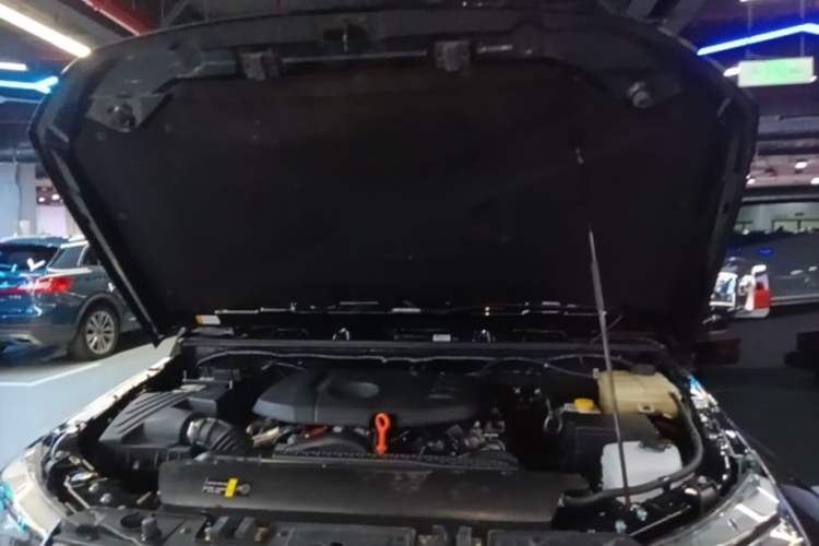Used BAIC Off-Road BJ40 2024 2.0T Urban Hunter Honor Edition Engine Bay