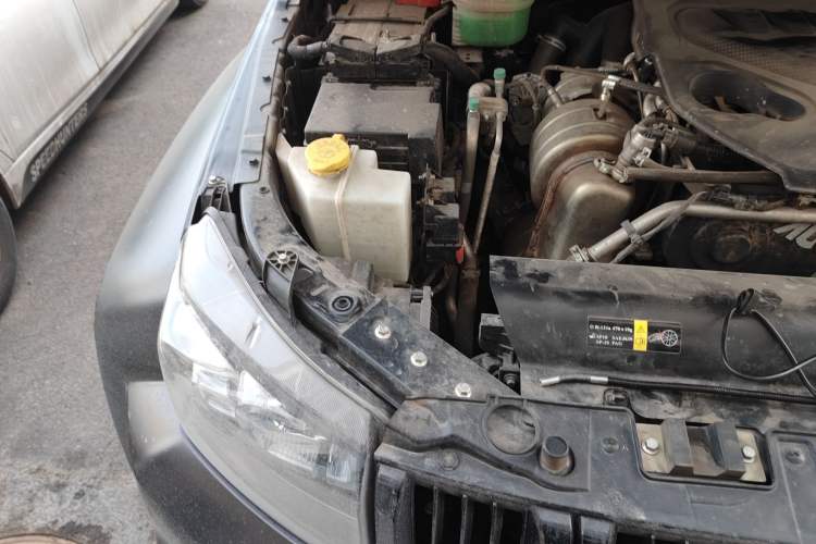 Used BAIC Off-Road BJ40 2024 2.0D Blade Hero Glory Edition Engine Bay Right
