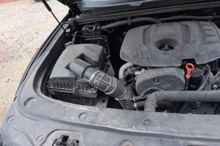 Used BAIC Off-Road BJ40 2024 2.0T All-New Urban Hunter Edition Ultimate Version Engine Bay Right