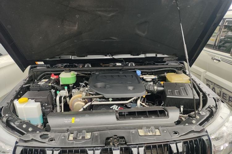 Used BAIC Off-Road BJ40 2024 2.0D Blade Hero Glory Edition Engine Bay