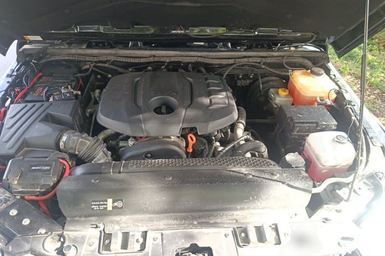 Used BAIC Off-Road BJ40 2024 2.0T Urban Hunter Honor Edition Engine Bay