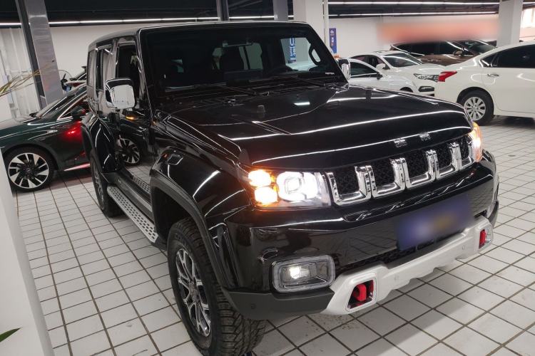 Used BAIC Off-Road BJ40 2024 2.0T Urban Hunter Honor Edition Exterior 1
