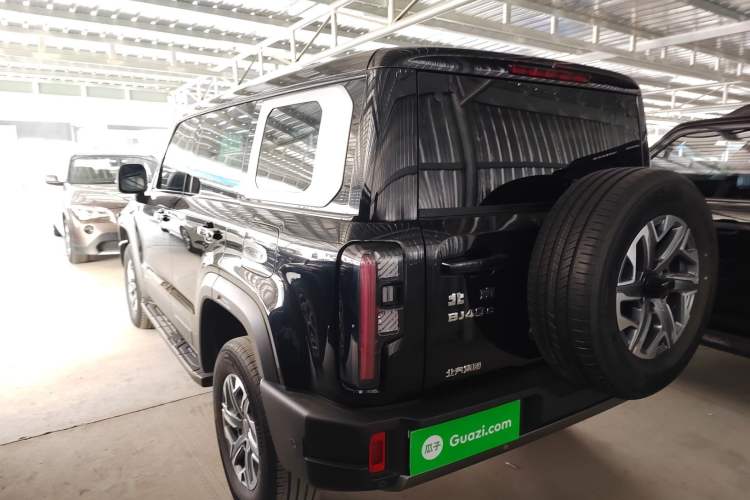 Used BAIC Off-Road BJ40 2024 2.0T All-New Urban Hunter Edition Chivalrous Style Exterior 2