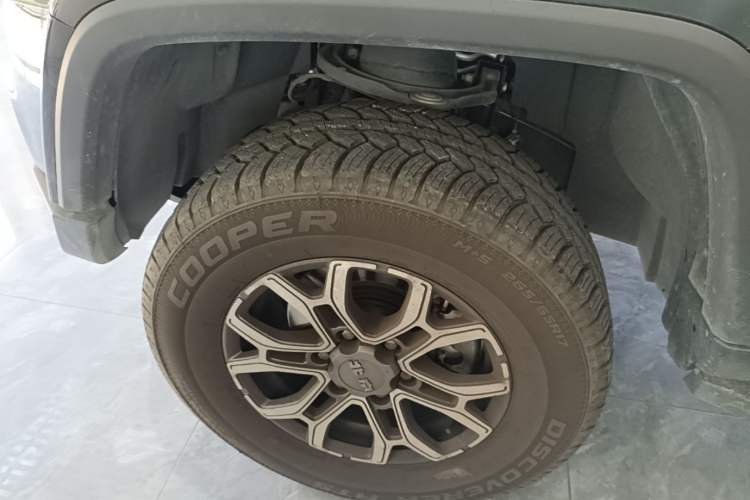 Used BAIC Off-Road BJ40 2024 2.0T Urban Hunter Honor Edition Exterior 2