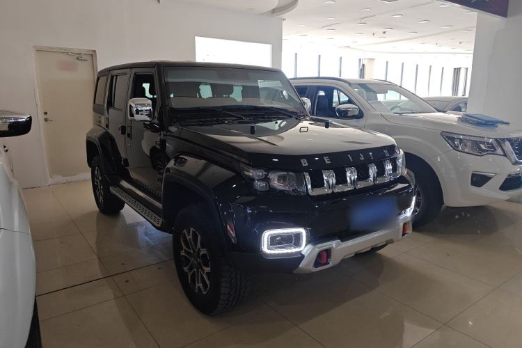 Used BAIC Off-Road BJ40 2024 2.0T Urban Hunter Honor Edition Exterior 2