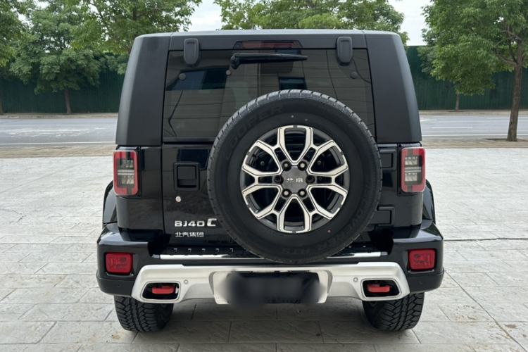 Used BAIC Off-Road BJ40 2024 2.0T Urban Hunter Honor Edition Exterior 4