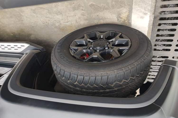 Used BAIC Off-Road BJ40 2024 2.0D Blade Hero Glory Edition Exterior 4