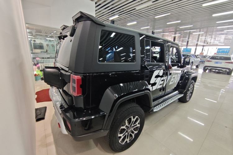 Used BAIC Off-Road BJ40 2024 2.0T Urban Hunter Honor Edition Exterior 4