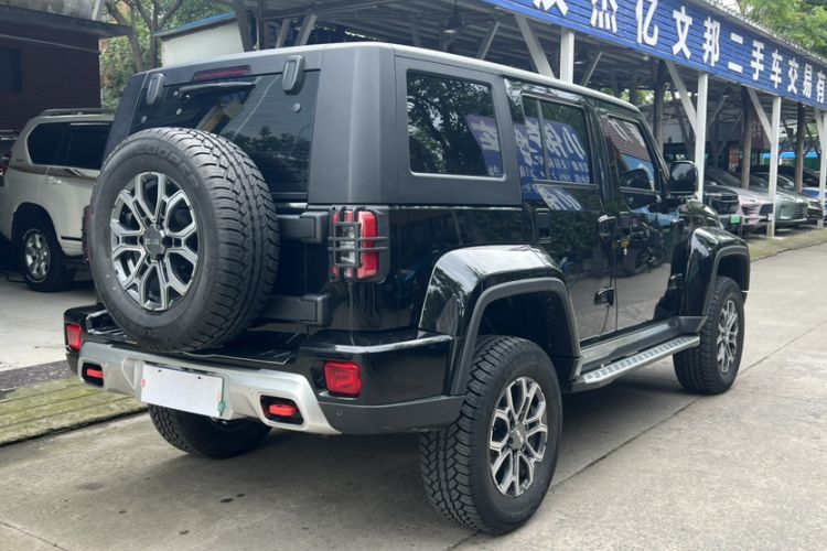 Used BAIC Off-Road BJ40 2024 2.0T Urban Hunter Honor Edition Exterior 8