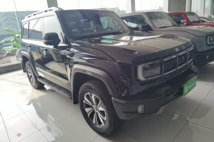 Used BAIC Off-Road BJ40 2024 2.0T All-New Urban Hunter Edition Ultimate Version Front Right 45 Deg