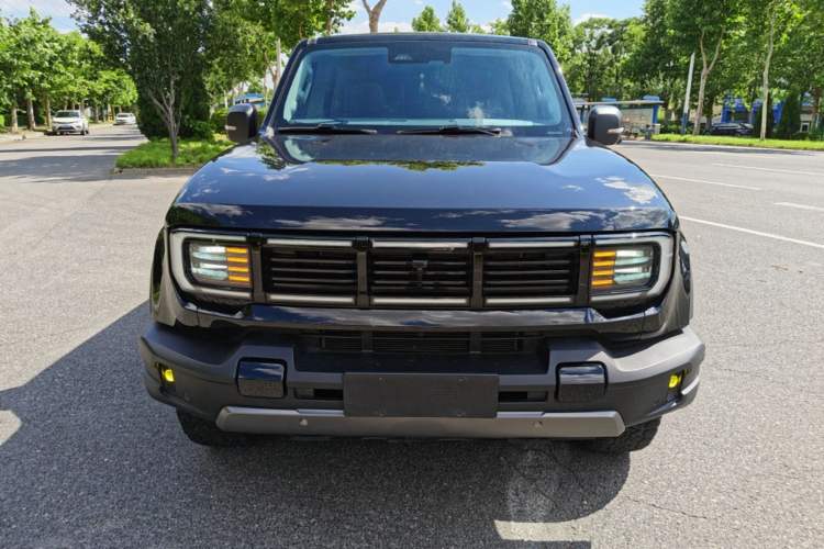 Used BAIC Off-Road BJ40 2024 2.0T All-New Urban Hunter Edition Chivalrous Style Front