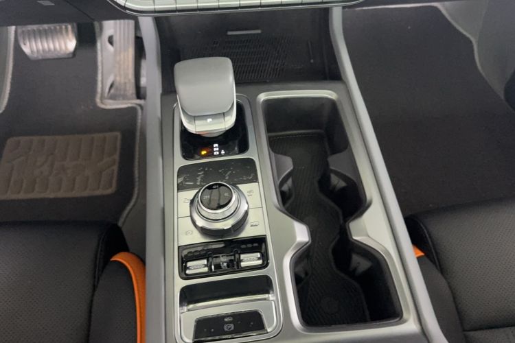 Used BAIC Off-Road BJ40 2024 2.0T All-New Urban Hunter Edition Chivalrous Style Gear Lever