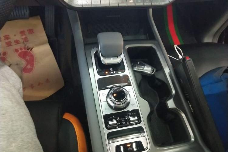 Used BAIC Off-Road BJ40 2024 2.0T All-New Urban Hunter Edition Ultimate Version Gear Lever