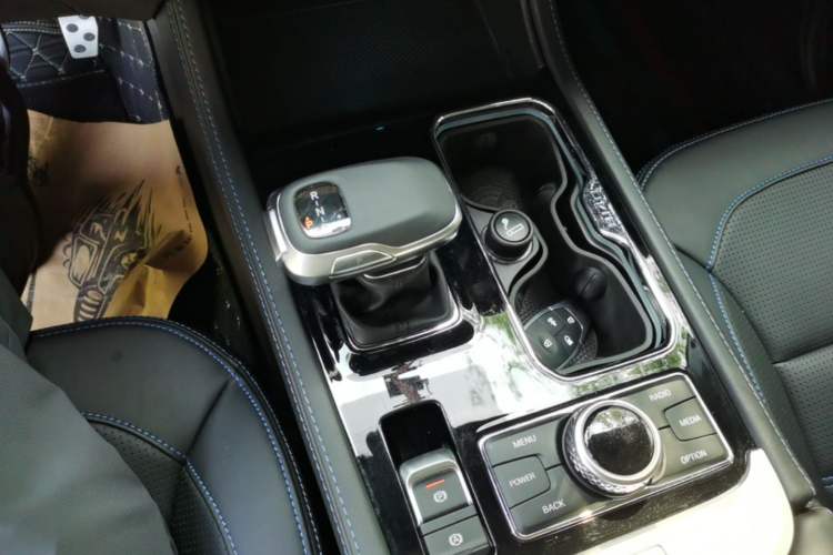 Used BAIC Off-Road BJ40 2024 2.0T Urban Hunter Honor Edition Gear Lever