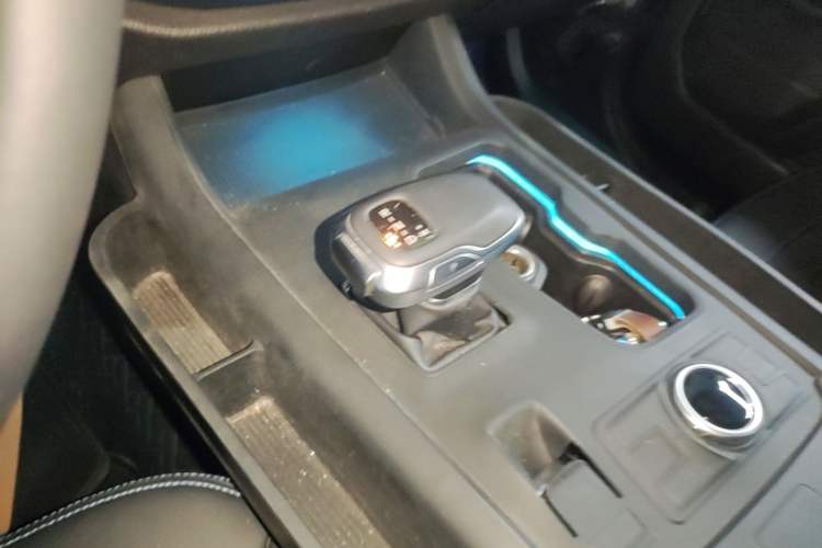 Used BAIC Off-Road BJ40 2024 2.0D Blade Hero Glory Edition Gear Lever