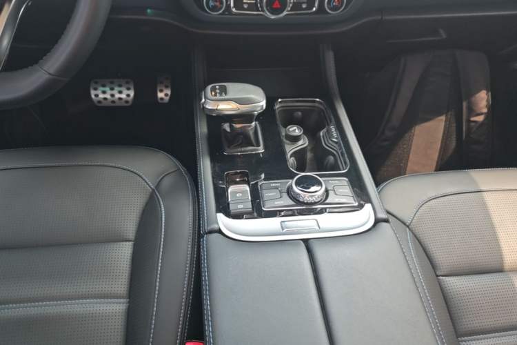 Used BAIC Off-Road BJ40 2024 2.0T Urban Hunter Honor Edition Gear Lever