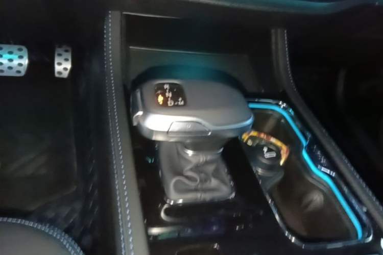 Used BAIC Off-Road BJ40 2024 2.0T Urban Hunter Honor Edition Gear Lever