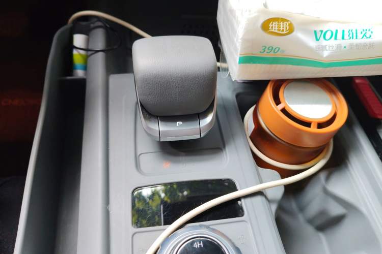 Used BAIC Off-Road BJ40 2024 2.0T All-New Urban Hunter Edition Chivalrous Style Gear Lever