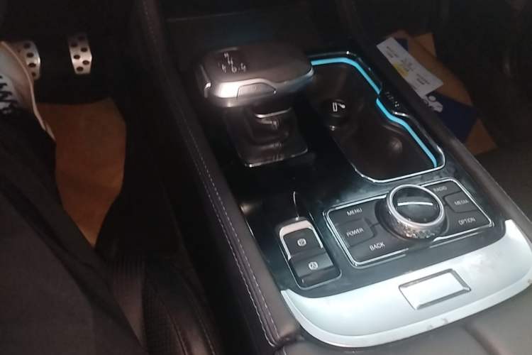 Used BAIC Off-Road BJ40 2024 2.0T Urban Hunter Honor Edition Gear Lever