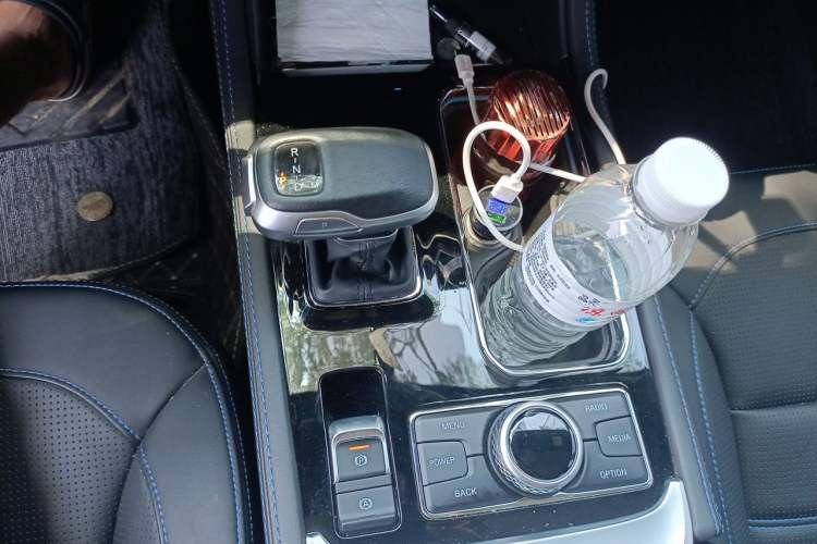 Used BAIC Off-Road BJ40 2024 2.0D Blade Hero Glory Edition Gear Lever