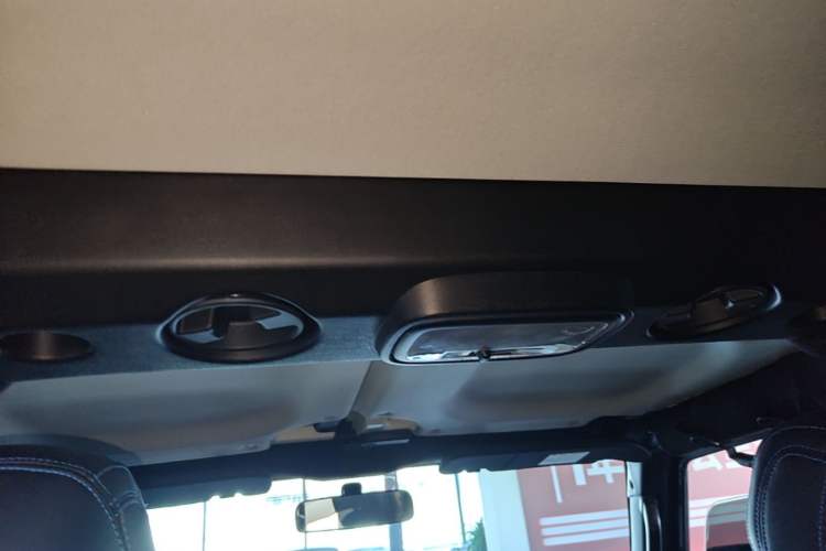 Used BAIC Off-Road BJ40 2024 2.0T Urban Hunter Honor Edition Headliner