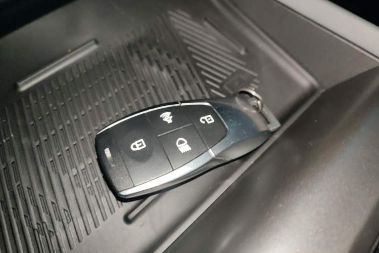 Used BAIC Off-Road BJ40 2024 2.0T All-New Urban Hunter Edition Chivalrous Style Interior 1